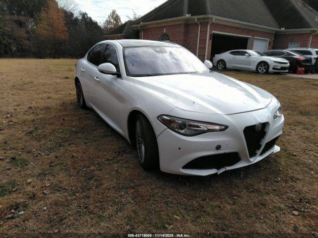  Salvage Alfa Romeo Giulia