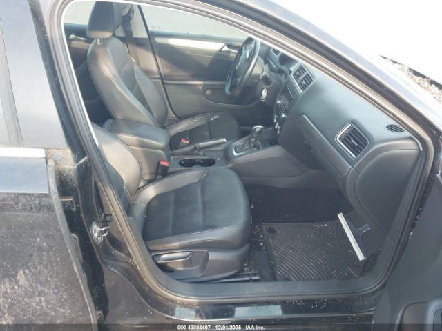 Volkswagen Jetta 2.0l Tdi Image 4