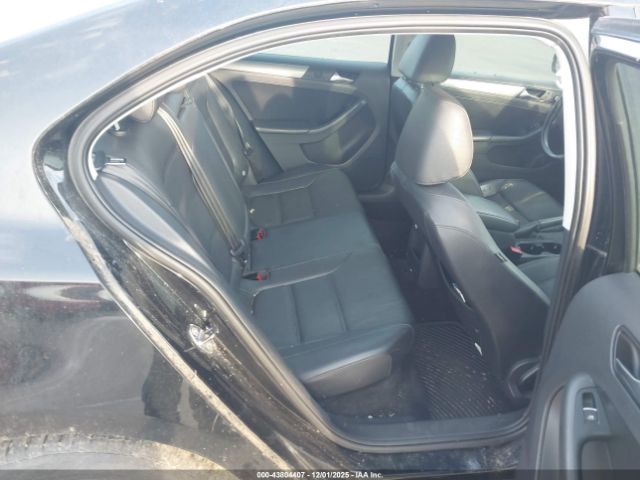 Volkswagen Jetta 2.0l Tdi Image 7