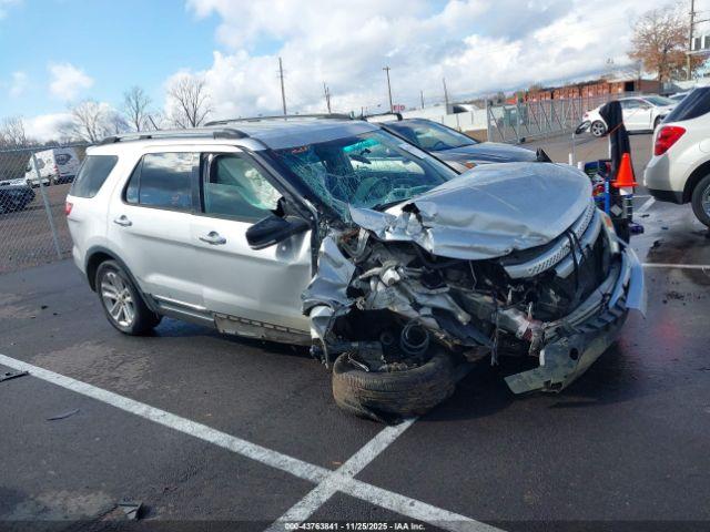 Ford Explorer Xlt Image 12