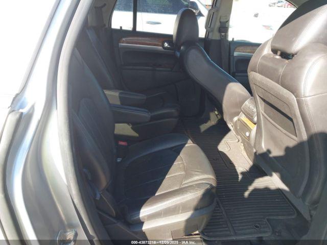 Buick Enclave Leather Image 8