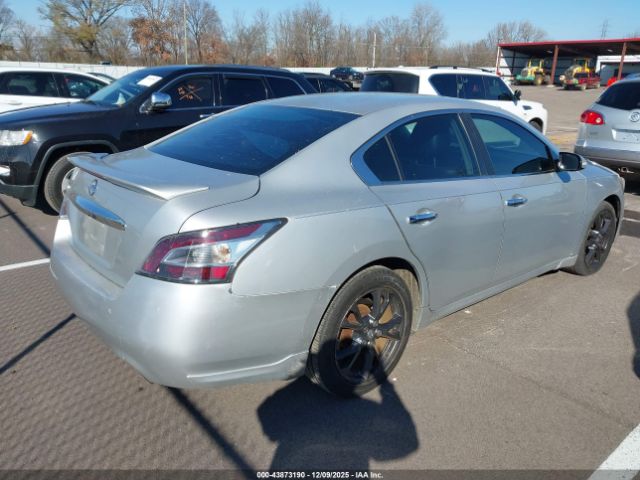 Nissan Maxima 3.5 S Image 4