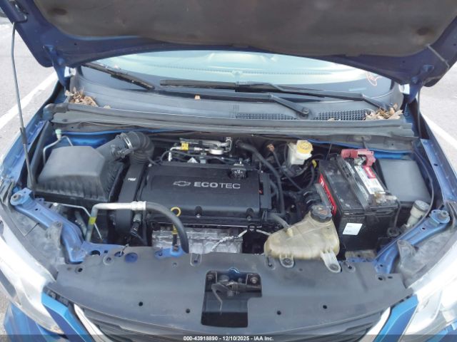 Chevrolet Sonic Lt Auto Image 12