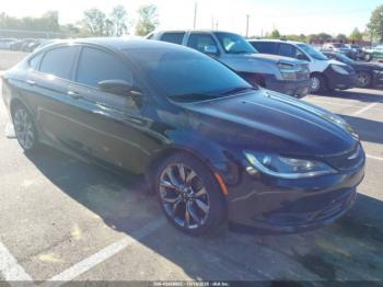  Salvage Chrysler 200