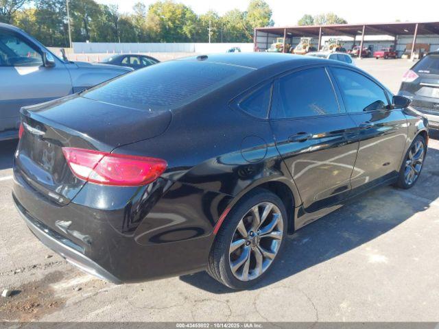 Chrysler 200 S Image 5