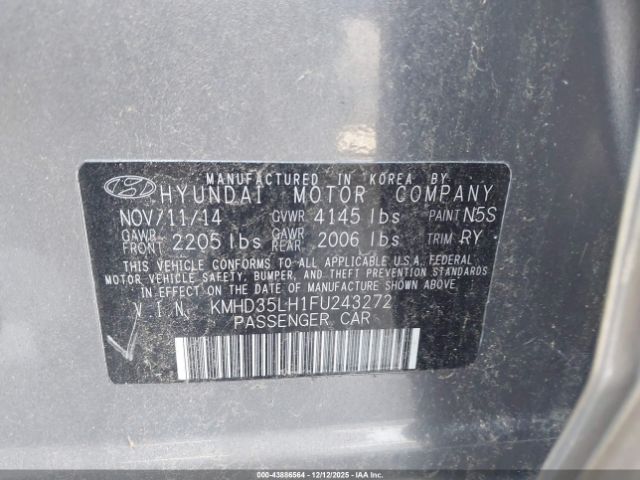 Hyundai ELANTRA Image 9