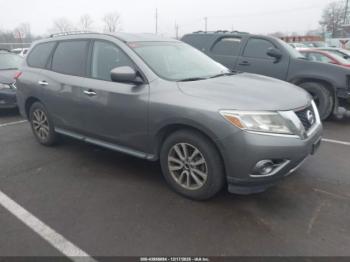 Salvage Nissan Pathfinder