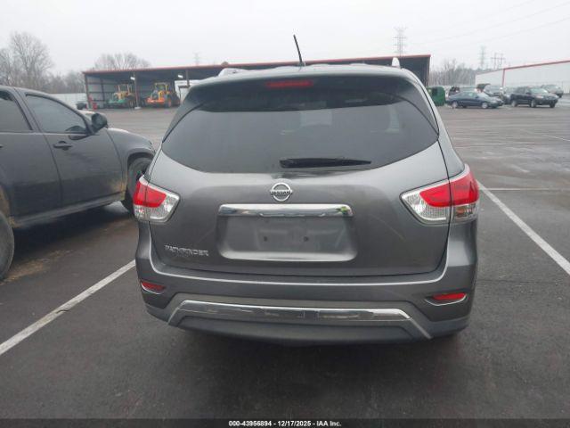 Nissan Pathfinder S Image 14