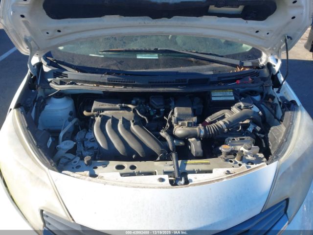 Nissan Versa Image 4