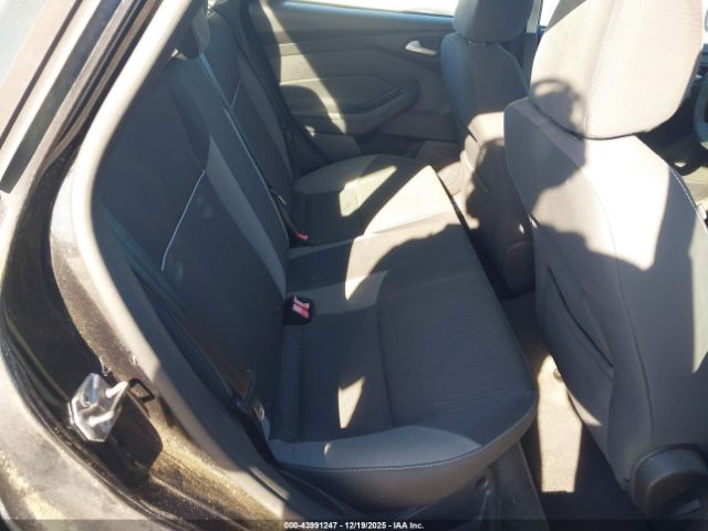 Ford Focus Se Image 10