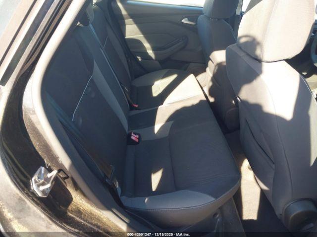 Ford Focus Se Image 10