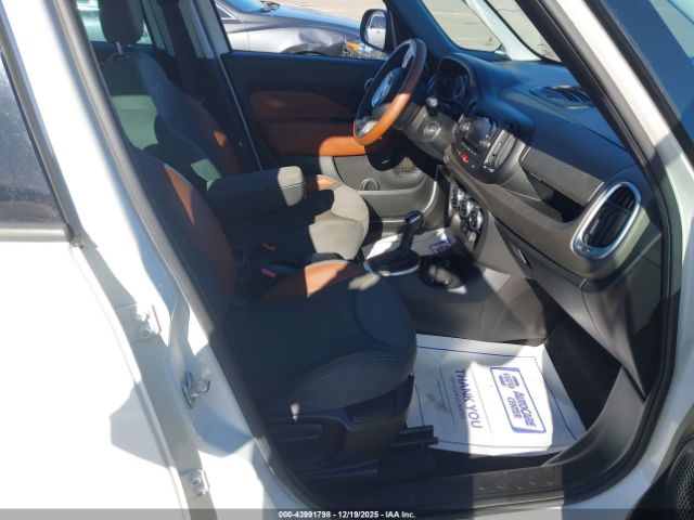 FIAT 500L Trekking Image 10