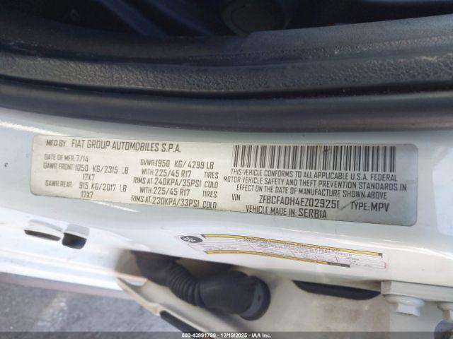 FIAT 500L Trekking Image 11