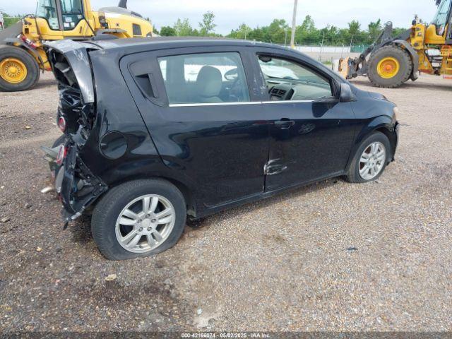 Chevrolet Sonic Lt Auto Image 5