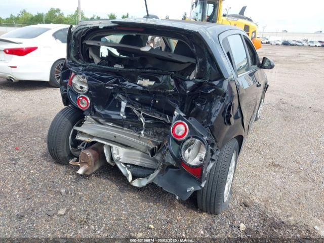 Chevrolet Sonic Lt Auto Image 6