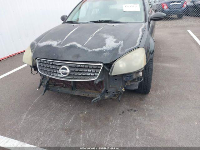 Nissan Altima 2.5 S Image 9