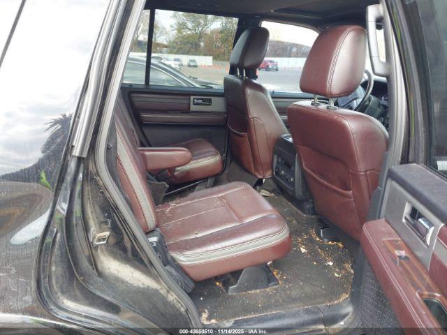 Ford Expedition Platinum Image 3
