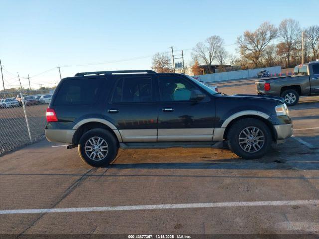 Ford Expedition Xlt Image 11
