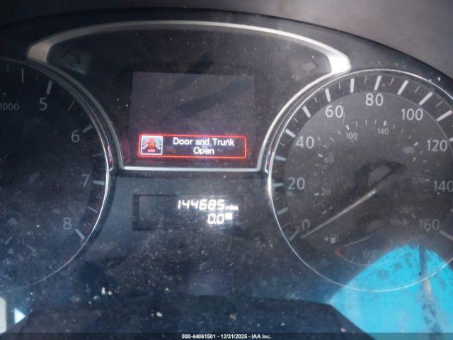 Nissan Altima 2.5 Sv Image 10