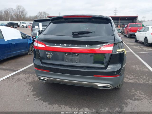 Lincoln MKX Premiere Image 13