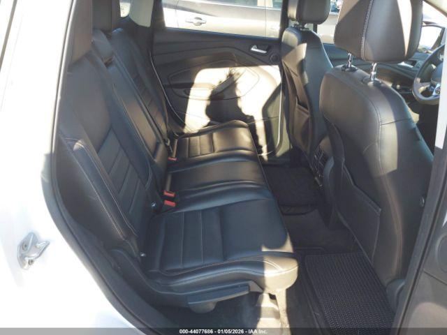 Ford Escape Titanium Image 8