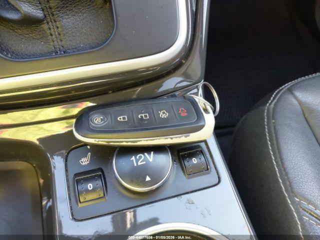 Ford Escape Titanium Image 9