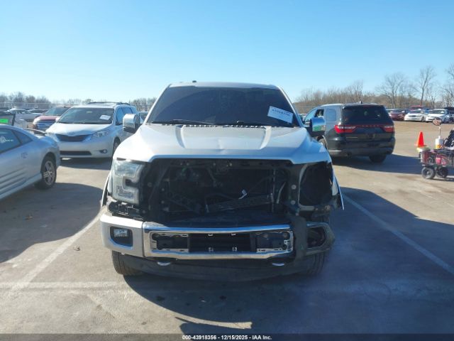 Ford F-150 Platinum Image 12