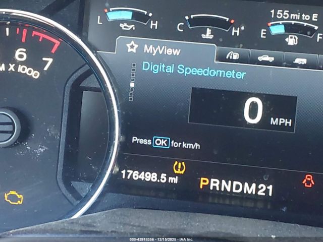 Ford F-150 Platinum Image 11