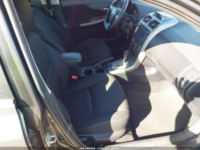 Toyota Corolla S Image 6