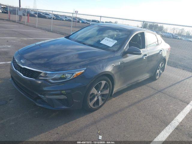 Kia Optima S Image 13
