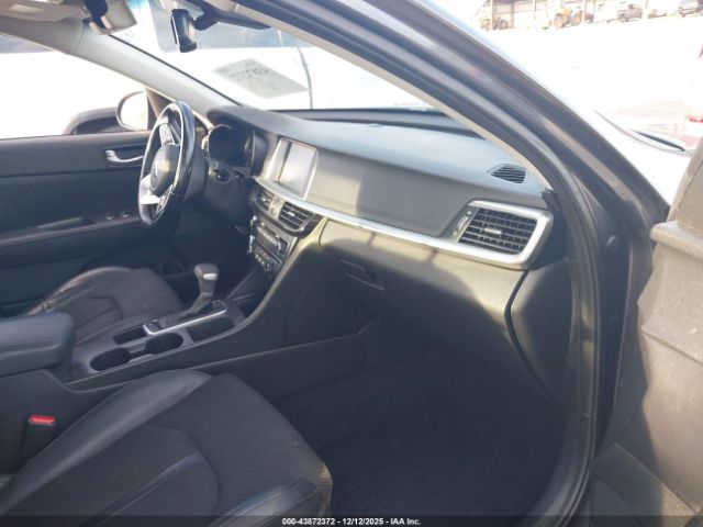 Kia Optima S Image 15