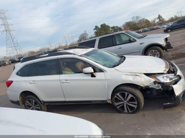 Subaru Outback 2.5i Premium Image 13