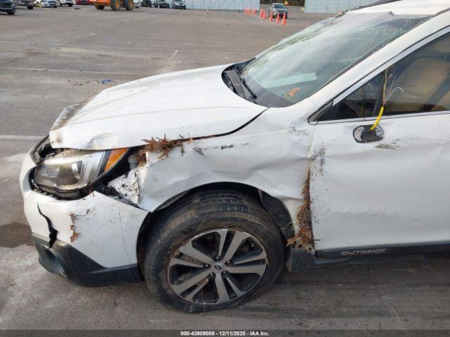 Subaru Outback 2.5i Premium Image 5