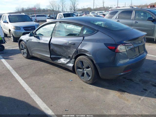 Tesla Model 3 Rear-wheel Drive Image 7