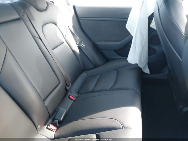 Tesla Model 3 Rear-wheel Drive Image 15