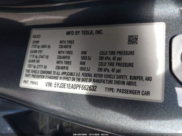 Tesla Model 3 Rear-wheel Drive Image 11