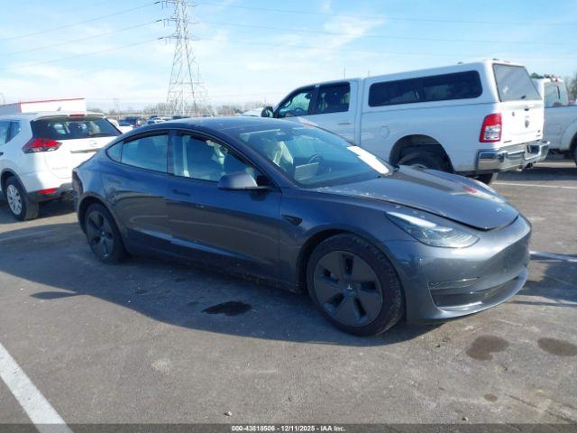 Tesla Model 3 Rear-wheel Drive Image 5