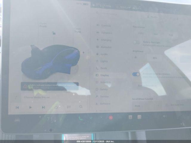 Tesla Model 3 Rear-wheel Drive Image 16