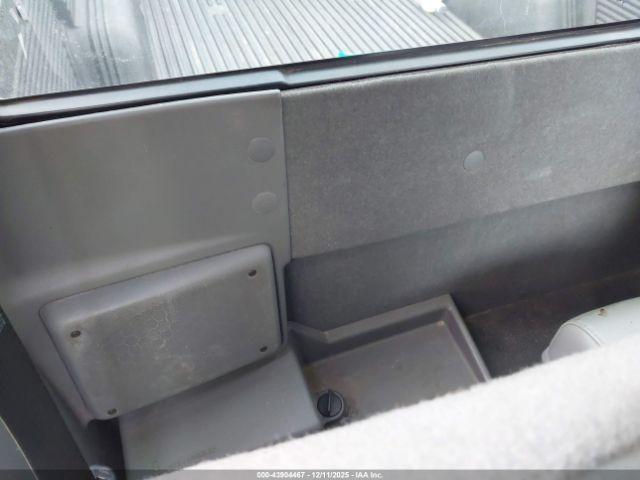 Ford Ranger Xl Image 10