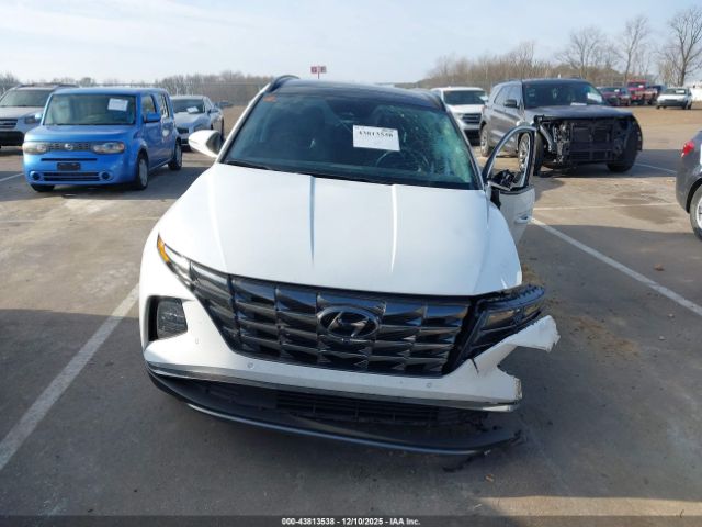 Hyundai TUCSON Limited Image 16