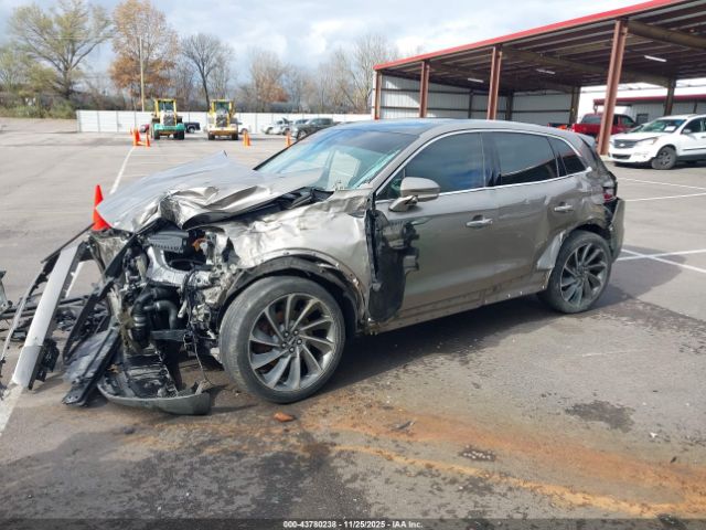 Lincoln Nautilus Reserve Image 2