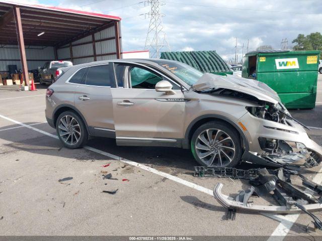 Lincoln Nautilus Reserve Image 14