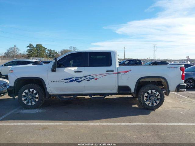 Chevrolet Silverado 2500 4wd  Standard Bed Custom Image 15