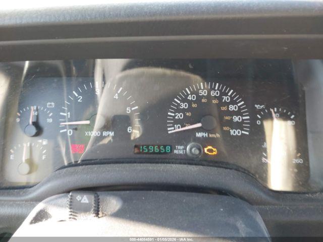 Jeep Cherokee Sport Image 10