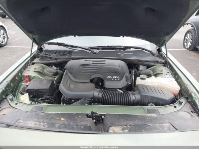 Dodge Challenger Sxt Image 16