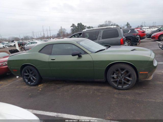 Dodge Challenger Sxt Image 15
