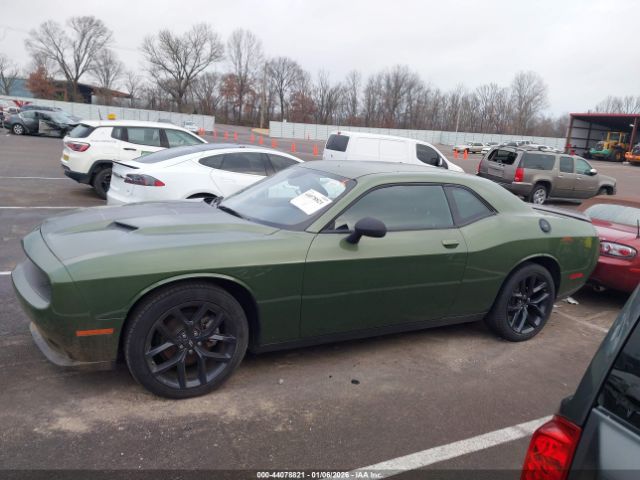 Dodge Challenger Sxt Image 9