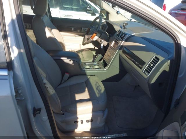 Lincoln MKX Image 13