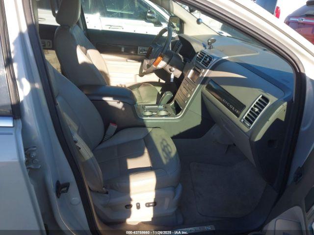 Lincoln MKX Image 13