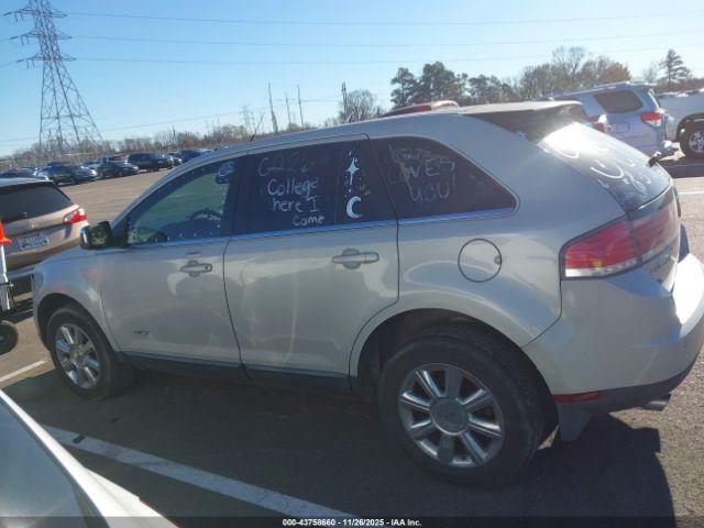 Lincoln MKX Image 10